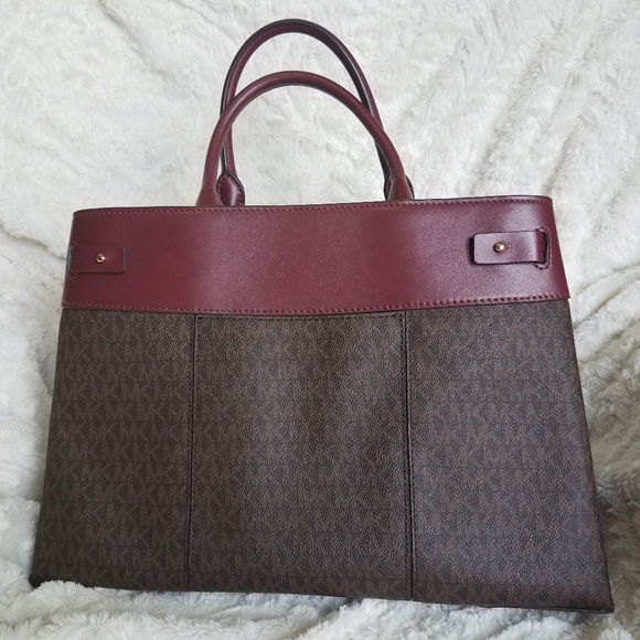 Michael Kors Gramercy Satchel - Picture 2 of 8